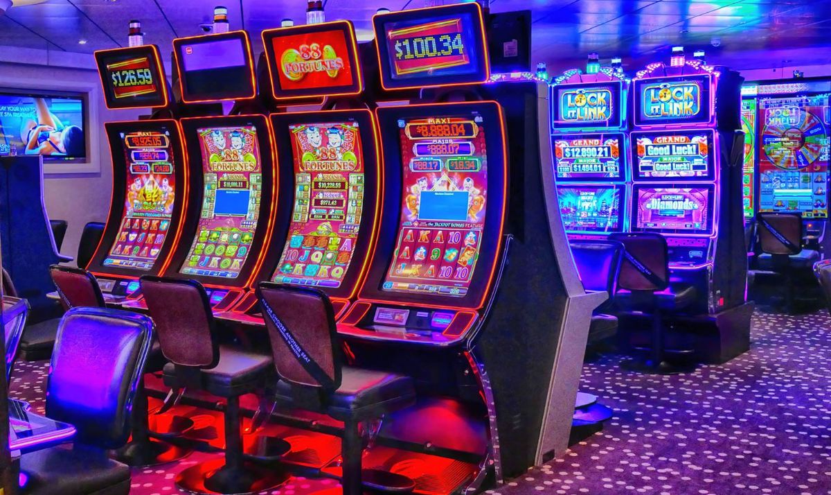 Unveiling the Allure of Jackpot Slot Games: More Than Just a Spin of Luck